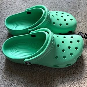New Crocs Unisex Adult Women's and Men's Classic Clog Size 8 Women / 6 Men